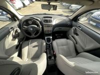 Alfa Romeo 147 1.6 105CH DESIGN TI 5P - <small></small> 3.999 € <small>TTC</small> - #9