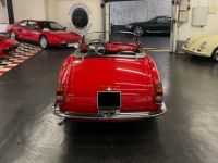 Alfa Romeo 2000 SPIDER TOURING SUPERLEGGERA - <small></small> 95.000 € <small></small> - #13