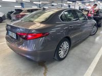 Alfa Romeo Giulia 2.2 JTD 150ch Lusso AT8 - <small></small> 15.980 € <small>TTC</small> - #3