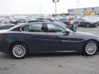 Alfa Romeo Giulia 2.2 JTD 180CH LUSSO AT8 - <small></small> 15.990 € <small>TTC</small> - #4