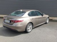 Alfa Romeo Giulia ii 2.2 136 basis bv6 - <small></small> 16.990 € <small>TTC</small> - #17