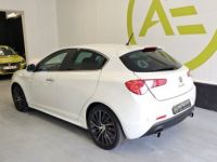 Alfa Romeo Giulietta  Quadrifoglio Verde 1.8 235 clim prise auxiliaire révision ok - <small></small> 9.990 € <small>TTC</small> - #22