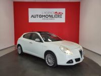 Alfa Romeo Giulietta 2.0 JTDM 140 S/S DISTINCTIVE + TOIT OUVRANT - <small></small> 9.990 € <small>TTC</small> - #1