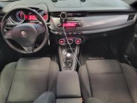 Alfa Romeo Giulietta 2.0 JTDM 140 S/S DISTINCTIVE + TOIT OUVRANT - <small></small> 9.990 € <small>TTC</small> - #13