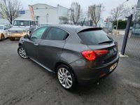 Alfa Romeo Giulietta 2.0 jtdm 77000 kms - <small></small> 14.990 € <small>TTC</small> - #5