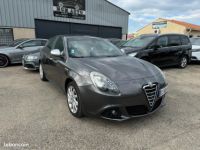 Alfa Romeo Giulietta 2.0jtdm 140 ch collezione - <small></small> 7.490 € <small>TTC</small> - #1