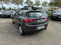 Alfa Romeo Giulietta 2.0jtdm 140 ch collezione - <small></small> 7.490 € <small>TTC</small> - #4