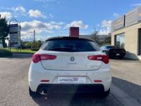 Alfa Romeo Giulietta Phase 2 EXCLUSIVE 1.4 TB 16V MultiAir S&S 170 cv - <small></small> 11.690 € <small>TTC</small> - #5