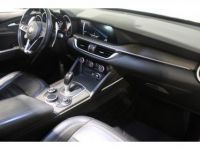 Alfa Romeo Stelvio 2.2 D - 210 - BVA  Lusso Q4 - Toit ouvrant panoramique - Palettes - Hayon électrique - <small></small> 26.990 € <small>TTC</small> - #10