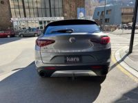 Alfa Romeo Stelvio Speciale 2.0 280 CV AT8 Q4 - <small></small> 23.500 € <small>TTC</small> - #4