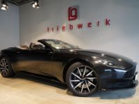 Aston Martin DB11 4.0 V8 Volante 510 1èreM 360° Garantie 12 Mois Prémium - <small></small> 144.990 € <small></small> - #1