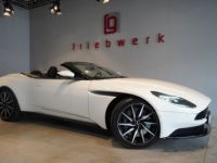 Aston Martin DB11 4.0 V8 Volante 510 1èreM 360° Garantie 12 Mois Prémium - <small></small> 144.990 € <small>TTC</small> - #1