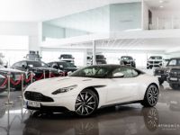 Aston Martin DB11 V12 5.2 608HP / BLACK PACK / 360° / JA 20 / Garantie 12 mois Prémium - <small></small> 139.990 € <small>TTC</small> - #1