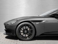 Aston Martin DB11 V12 AMR carbone - <small></small> 163.000 € <small>TTC</small> - #4