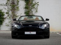 Aston Martin DB11 Volante V8 4.0 510ch BVA8 - <small></small> 178.000 € <small>TTC</small> - #2
