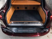 Aston Martin DBX V8 4.0 550 - <small>A partir de </small>1.820 EUR <small>/ mois</small> - #19