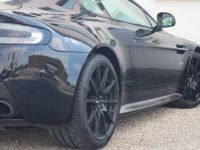 Aston Martin V12 Vantage 5.9 576 7-Speed Sportshift III 1èreM Audio System Aston Martin Premium Audio 700W Garantie 12 mois Prémium - <small></small> 135.990 € <small>TTC</small> - #9