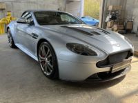 Aston Martin V12 Vantage 5.9 576 7-Speed Sportshift III 1èreM Audio System Aston Martin Premium Audio 700W Garantie 12 mois Prémium - <small></small> 135.990 € <small>TTC</small> - #26