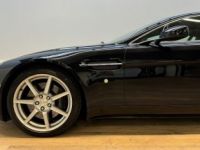 Aston Martin V8 Vantage 4.3 385 ch BVA Carnet complet / Sellerie cuir / Sièges chauffants - <small></small> 44.990 € <small>TTC</small> - #4