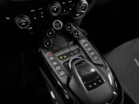 Aston Martin V8 Vantage Aston Martin V8 Vantage 4.0 510 – MAGNETIC SILVER - <small></small> 144.000 € <small>TTC</small> - #41