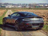 Aston Martin V8 Vantage COUPE 4.7 436 SPORTSHIFT II SP10 Alcantara - Carbone Garantie WTW - <small></small> 74.990 € <small>TTC</small> - #3