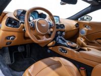 Aston Martin V8 Vantage MAGNETIC SILVER INTERIEUR BEIGE CAMERA 360° 2 SIEGES ELEC SON HAUT DE GAMME GARANTIE 12 MOIS PREMIERE MAIN - <small></small> 132.000 € <small>TTC</small> - #3