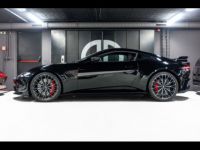 Aston Martin V8 Vantage V8 4.0 534 F1 EDITION COUPE AEROKIT CARBON  RARE  JA 21  360° Garantie : 12 mois  Aston Martin jusqu'au 31/08/2024 Reconductible - <small></small> 165.990 € <small></small> - #7