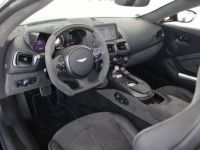 Aston Martin Vantage F1 EDITION ROADSTER - <small>A partir de </small>2.990 EUR <small>/ mois</small> - #13