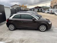 Audi A1 1.6 TDI 90 ch AMBITION XENON + RADAR AR - <small></small> 9.989 € <small>TTC</small> - #4