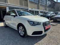 Audi A1 1.6 TDI 90CH FAP AMBIENTE/ TOUTES FACTURES / - <small></small> 9.999 € <small>TTC</small> - #3