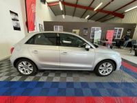 Audi A1 Sportback 1.4 TFSI 122 Ambition (sieges avant chauffant, pallettes au volant, attelage amovible) - <small></small> 13.490 € <small>TTC</small> - #4