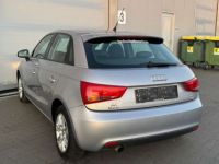 Audi A1 Sportback 1.6 TDi Attraction GPS Garantie 12M - <small></small> 10.890 € <small>TTC</small> - #4