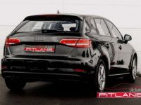 Audi A3 1.6 TDi XENON CRUISE CLIM JANTES TEL MMi - <small></small> 15.490 € <small>TTC</small> - #5