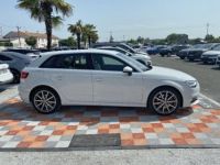 Audi A3 Sportback IV 40 TFSI 204 E-TRON Hybrid S-TRONIC DESIGN LUXE - <small></small> 23.950 € <small>TTC</small> - #4