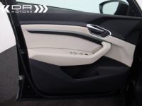 Audi e-tron 55 QUATTRO - LEDER LED NAVI TREKHAAK ALU 20" - <small></small> 34.995 € <small>TTC</small> - #42