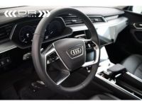 Audi Q8 e-tron 55 SPORTBACK QUATTRO ADVANCED - LEDER NAVI KEYLESS 12.529km!!! - <small></small> 64.995 € <small>TTC</small> - #39