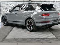 Bentley Bentayga New s hybrid 1ere main francais tva recuperable gps toit ouvrant panoramique virtual cockpit homelink ja 22 carbone ext dvd arriere surpique rouge ang - <small></small> 300.000 € <small>TTC</small> - #4