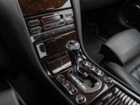 Bentley Brooklands FlyingB Mascot Mulliner SportPack Walnut RearView - <small></small> 149.900 € <small>TTC</small> - #22