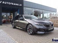 BMW i5 40 M-SPORT PANO 360CAM TREKHK COMFRTZETL - <small></small> 79.950 € <small>TTC</small> - #1