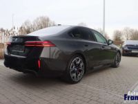 BMW i5 40 M-SPORT PANO 360CAM TREKHK COMFRTZETL - <small></small> 79.950 € <small>TTC</small> - #7