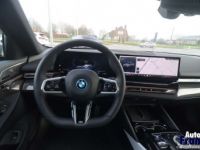 BMW i5 40 TOUR M-SPORT PANO SUSP PRO 360CAM B&W - <small></small> 72.950 € <small>TTC</small> - #28