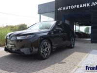 BMW iX 40 M-SPORT PANO TREKHK INCL WINTERSET - <small></small> 63.950 € <small>TTC</small> - #3