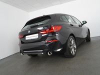 BMW Série 1 120i 5-Türer Luxury Line, VOLANT MSPORT, TETE HAUTE, ATTELAGE, TOIT PANO - <small></small> 25.910 € <small>TTC</small> - #4