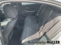 BMW Série 3 318 d Limousine Mild Hybrid H K LED DAB - <small></small> 35.690 € <small>TTC</small> - #11