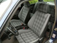 BMW Série 3 318 is 318is Sport seats Sunroof LSD - <small></small> 18.900 € <small>TTC</small> - #18