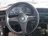 BMW Série 3 325 I E30 CABRIOLET BOITE MECA v6 - <small></small> 27.900 € <small>TTC</small> - #22