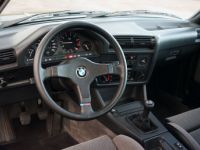 BMW Série 3 BMW E30 325i 2.5L M20B25 170ch - 59.900 kms - Carnet d'origine complet - Boite Manuelle - Toit Ouvrant - Sièges chauffants - <small></small> 55.990 € <small>TTC</small> - #8