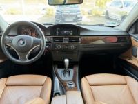 BMW Série 3 (E92) coupe 330dA 245ch Luxe harman kardon 2eme main entretien à jour - <small></small> 18.990 € <small>TTC</small> - #12