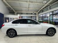 BMW Série 3 SERIE 2.0 318 D 150 EDITION SPORT BVA - <small></small> 22.490 € <small>TTC</small> - #4