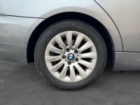 BMW Série 3 SERIE E90 LCI 318d 143 ch Confort - Courroie changée - <small></small> 6.490 € <small>TTC</small> - #24